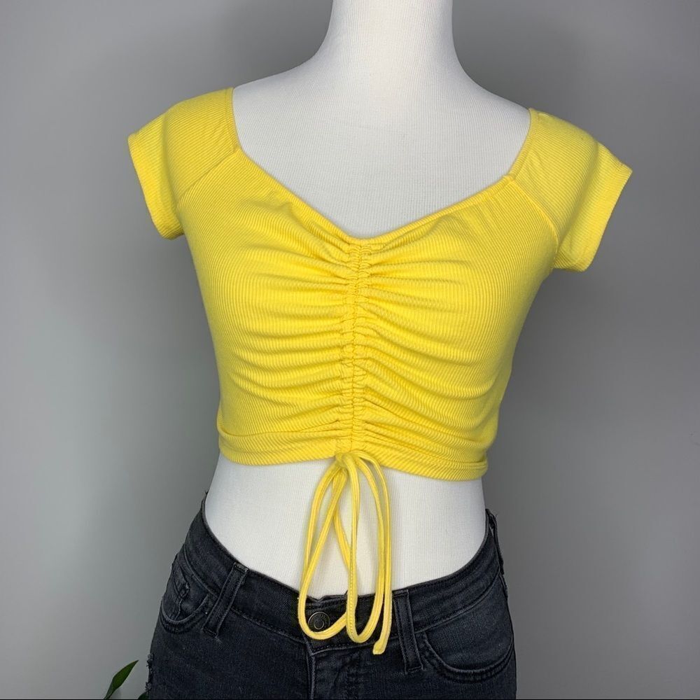 5/$25💜 Forever 21- Ribbed Yellow Shirt w/tie down Center